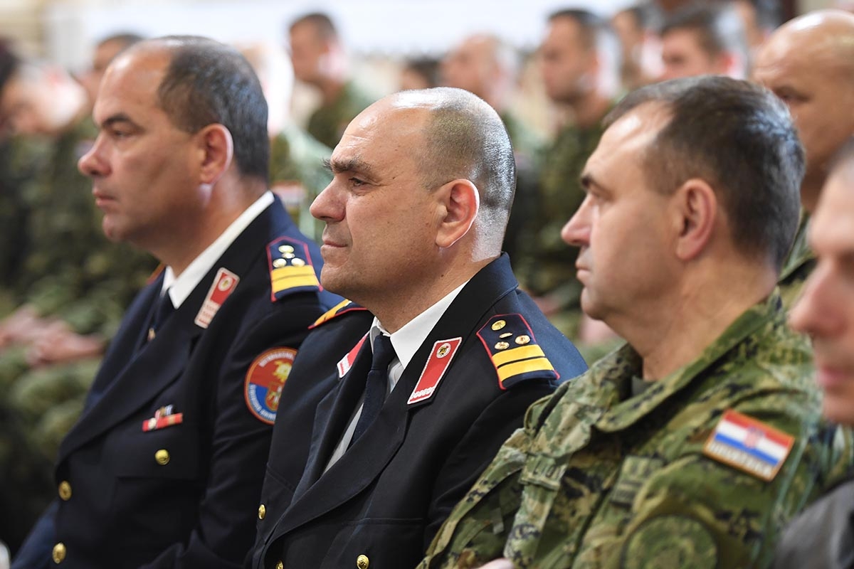 https://www.morh.hr/wp-content/gallery/u-sinju-svecano-obiljezena-12-obljetnica-gardijske-mehanizirane-brigade/gardijska_mehanizirana_brigada_sinj_010419_04.jpg