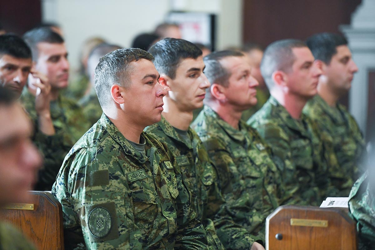https://www.morh.hr/wp-content/gallery/u-sinju-svecano-obiljezena-12-obljetnica-gardijske-mehanizirane-brigade/gardijska_mehanizirana_brigada_sinj_010419_07.jpg