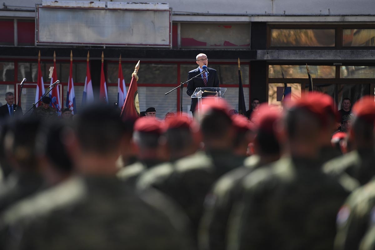 https://www.morh.hr/wp-content/gallery/u-sinju-svecano-obiljezena-12-obljetnica-gardijske-mehanizirane-brigade/gardijska_mehanizirana_brigada_sinj_010419_21.jpg