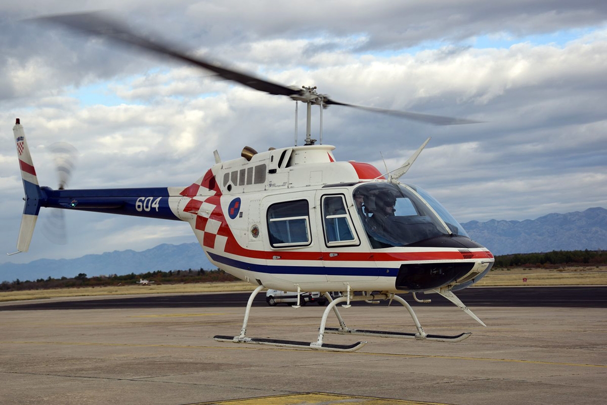 https://www.morh.hr/wp-content/gallery/u-zemuniku-pocela-obuka-na-helikopterima-bell-206-b/letacka_obuka_zemunik_051218_05.jpg