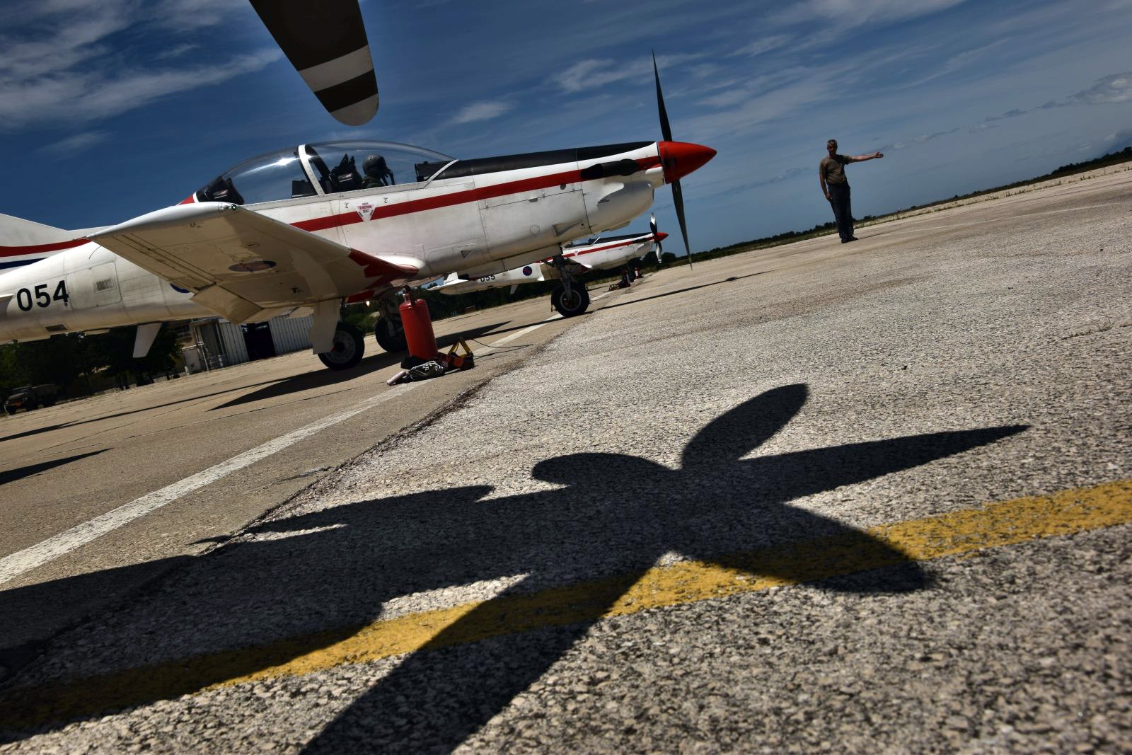 https://www.morh.hr/wp-content/gallery/u-zemuniku-stasao-novi-narastaj-hrvatskih-vojnih-pilota/hrvatski_vojni_pilot_14062018_04.jpg