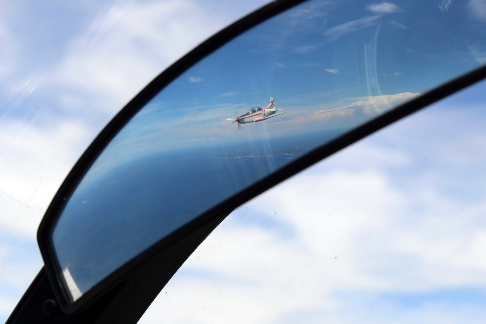 https://www.morh.hr/wp-content/gallery/u-zemuniku-stasao-novi-narastaj-hrvatskih-vojnih-pilota/hrvatski_vojni_pilot_14062018_09.jpg
