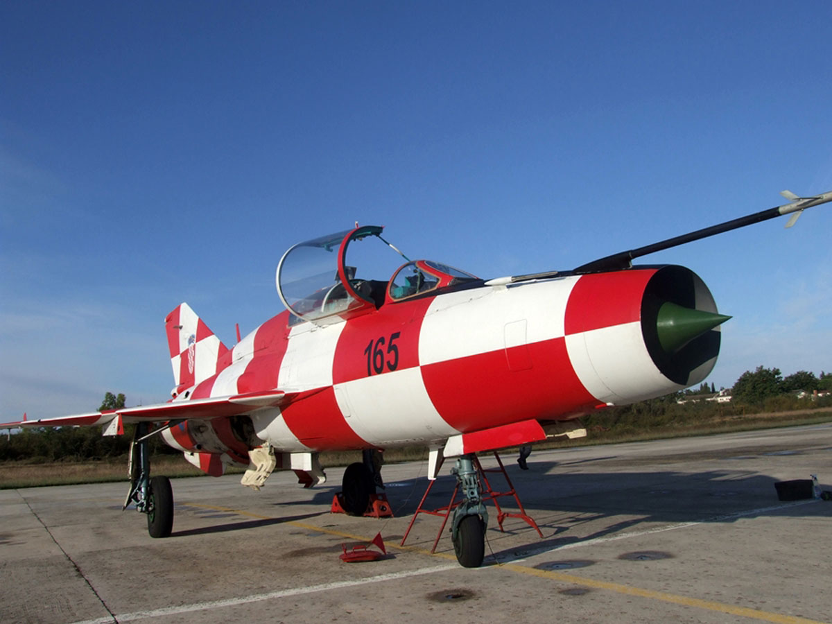 https://www.morh.hr/wp-content/gallery/u-zemuniku-zapocela-planirana-obuka-pilota-aviona-mig-21/migovi_11102016_01.jpg