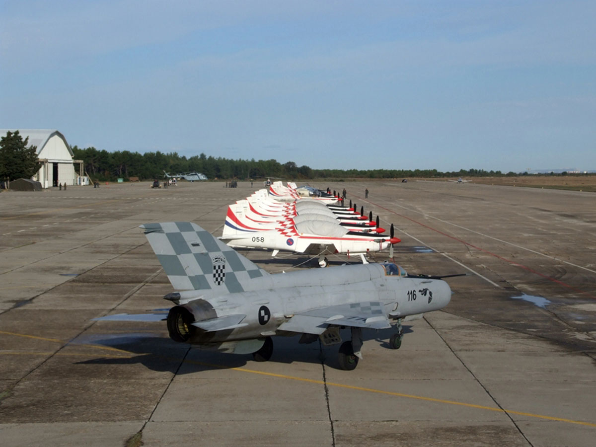 https://www.morh.hr/wp-content/gallery/u-zemuniku-zapocela-planirana-obuka-pilota-aviona-mig-21/migovi_11102016_15.jpg