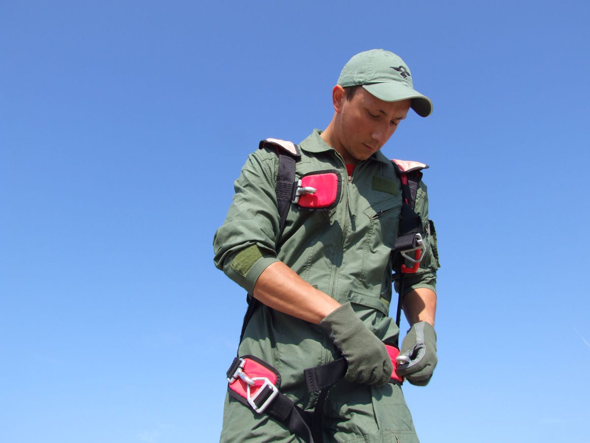 https://www.morh.hr/wp-content/gallery/u-zemuniku-zavrsilo-selekcijsko-letenje-za-vojne-pilote/selekcija_piloti_27072016_05.jpg