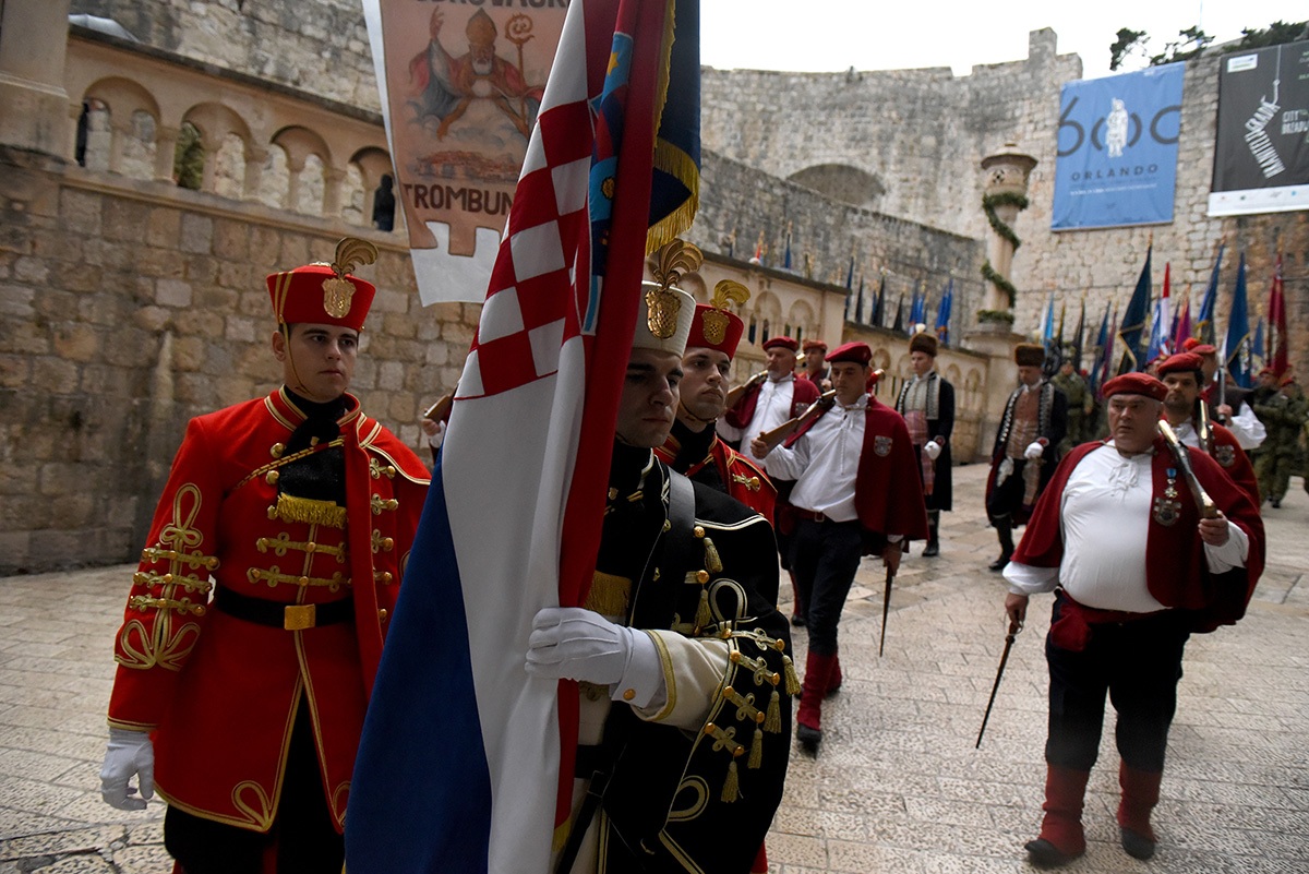 https://www.morh.hr/wp-content/gallery/ulica-u-dubrovniku-dobila-je-ime-u-cast-generalu-janku-bobetku/dubrovnik_mimohd_20191206_12.jpg