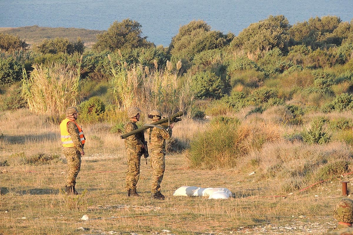 https://www.morh.hr/wp-content/gallery/uspjesno-provedeno-bojno-gadanje-na-rtu-kamenjak/velebit_18_rt_kamenjak_13102018_05.jpg