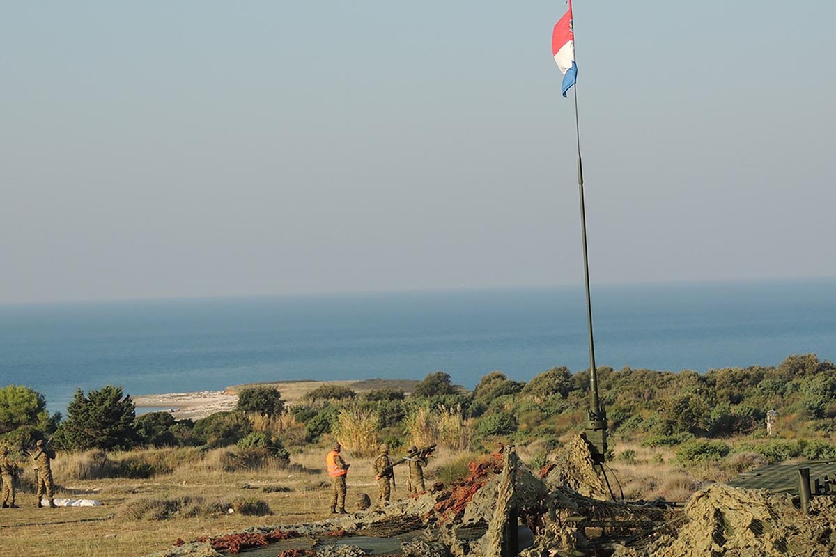 https://www.morh.hr/wp-content/gallery/uspjesno-provedeno-bojno-gadanje-na-rtu-kamenjak/velebit_18_rt_kamenjak_13102018_14.jpg