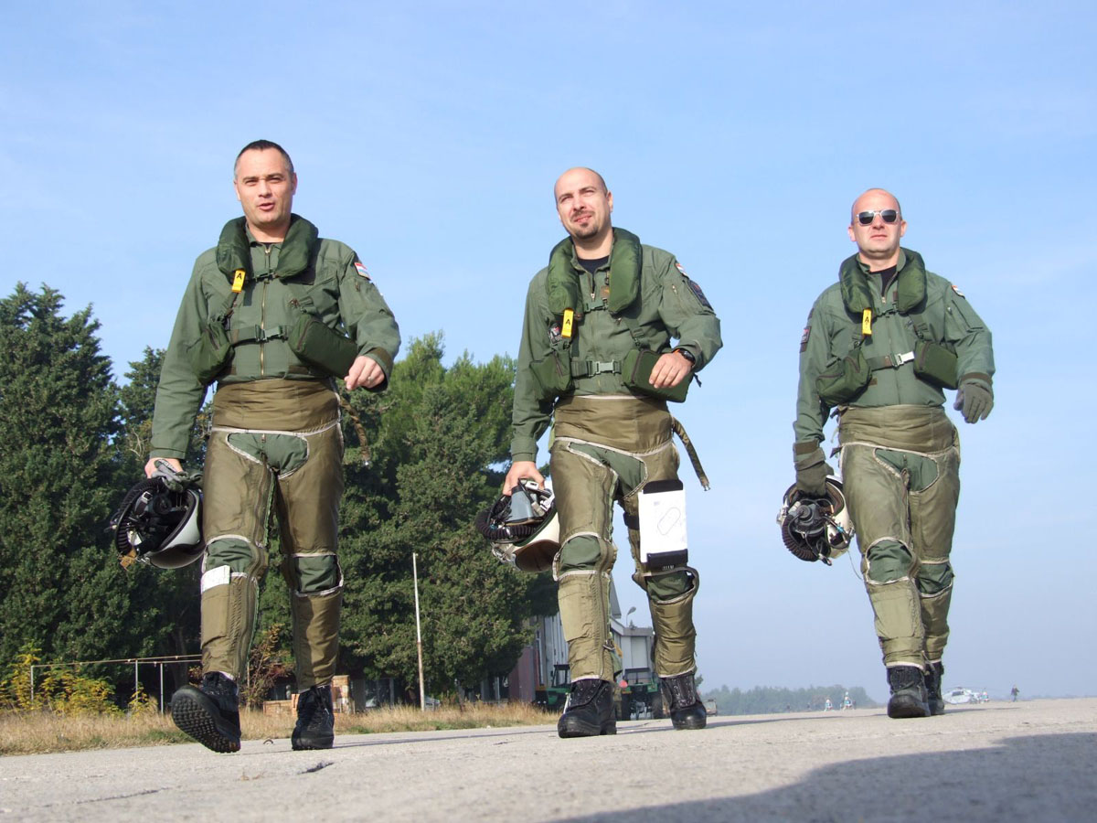 https://www.morh.hr/wp-content/gallery/uvjezbavanje-eskadrile-borbenih-aviona-u-bazi-zemunik/eba_11112015_01.jpg