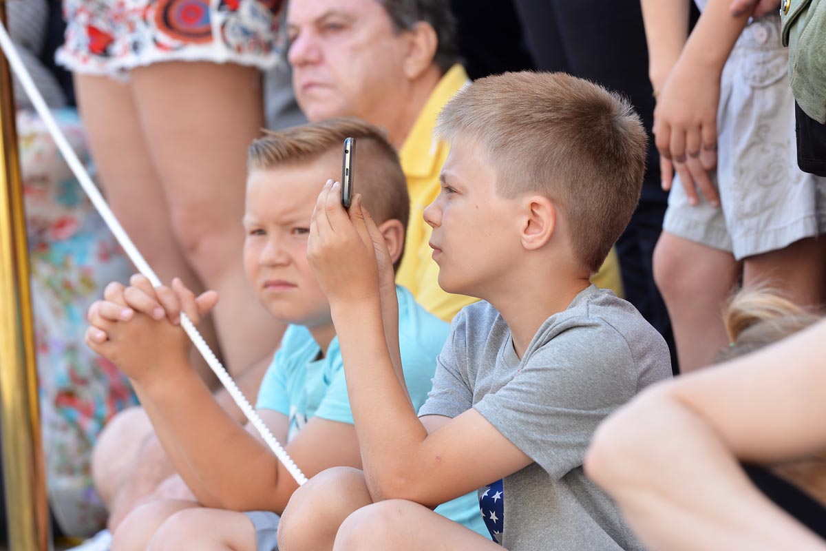 https://www.morh.hr/wp-content/gallery/velika-smjena-straze-pocasno-zastitne-bojne-u-zagrebu/s_straze_27052017_07.jpg