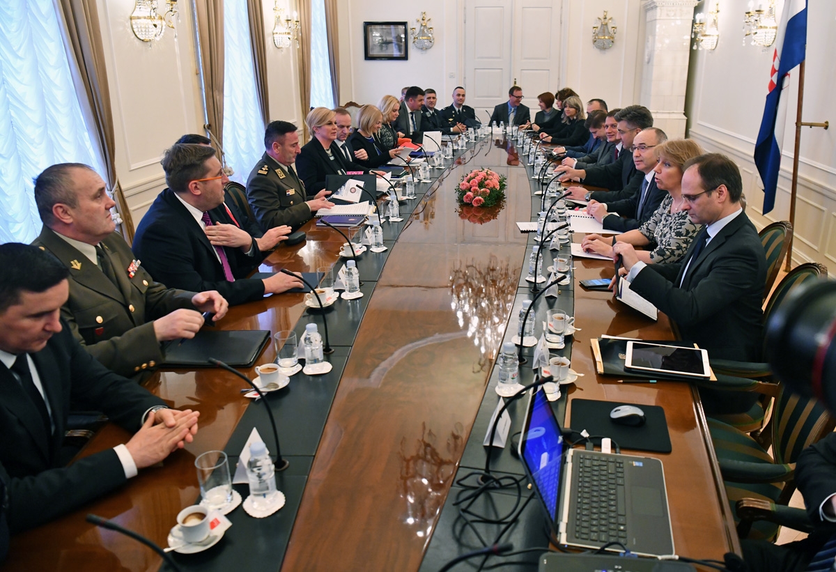 https://www.morh.hr/wp-content/gallery/vijece-za-obranu-dalo-preporuku-za-vba/vzo_27032018_05.jpg