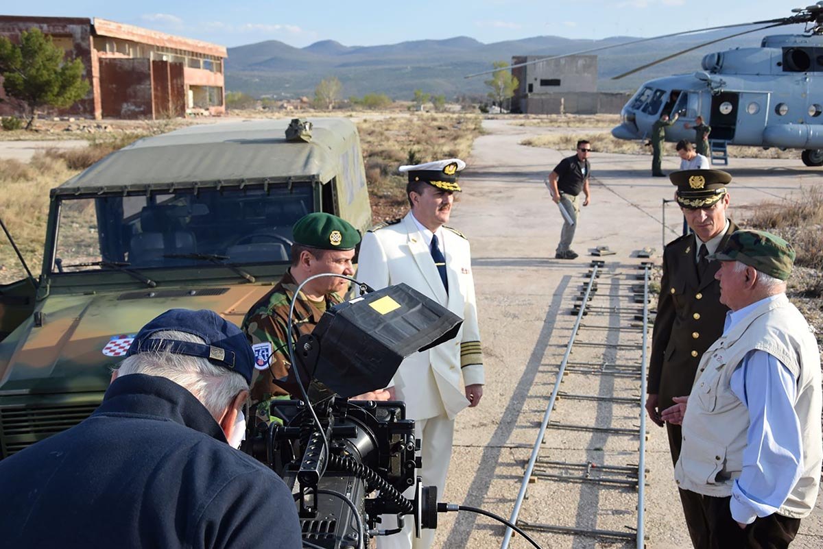 https://www.morh.hr/wp-content/gallery/visnjic-zahvalio-hv-u-na-potpori-snimanja-filma-general/visnjic_hrz_12072019_18.jpg