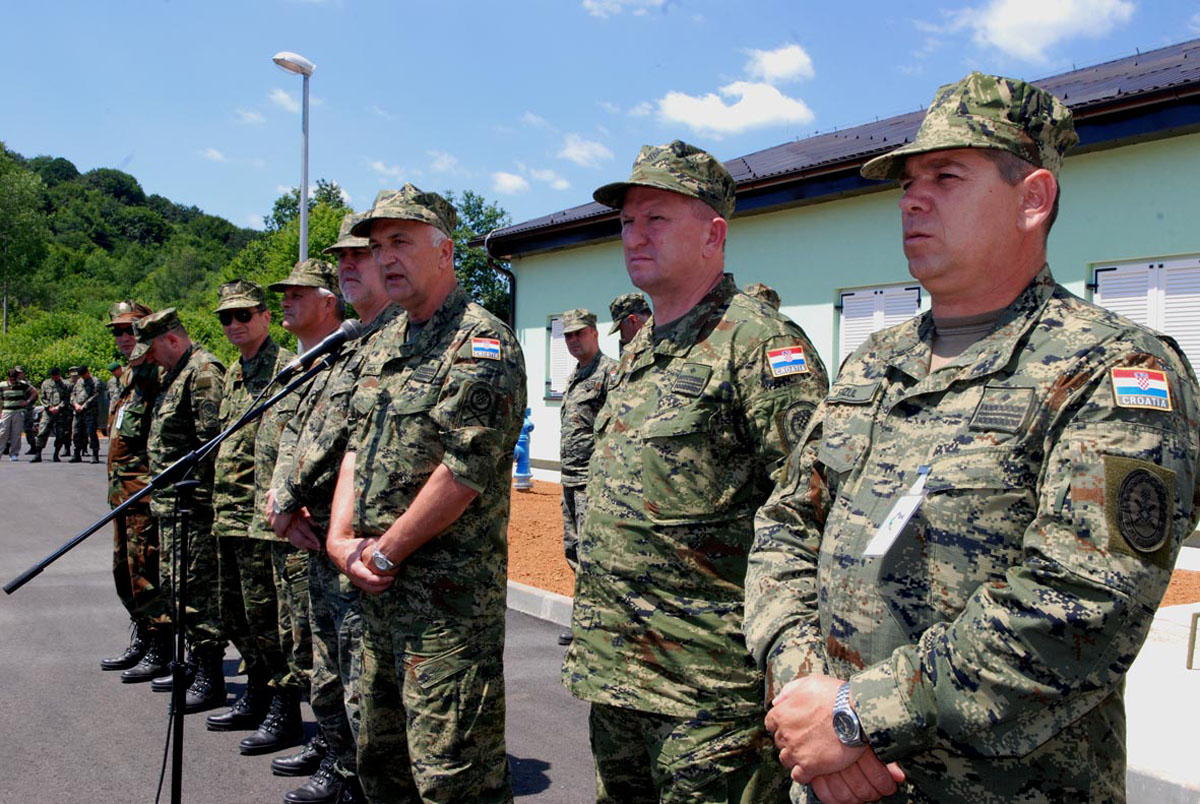 https://www.morh.hr/wp-content/gallery/vjeba-hrvatski-ponos-10-2/ponos_20100708_13.jpg