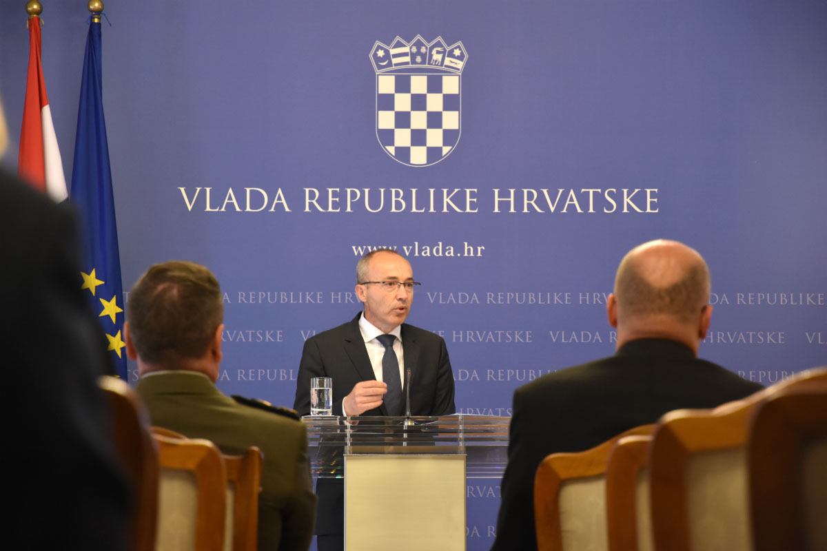 https://www.morh.hr/wp-content/gallery/vlada-rh-usvojila-nacrt-prijedloga-strategije-nacionalne-sigurnosti/strategija_080617_01.jpg