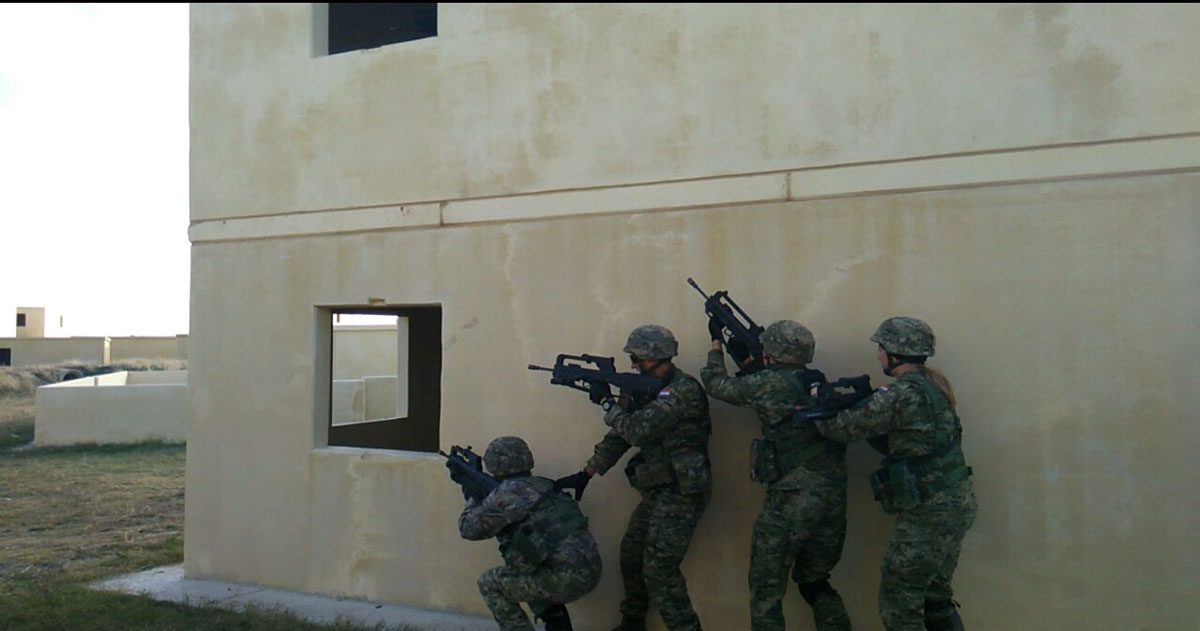 https://www.morh.hr/wp-content/gallery/vojna-vjezba-trident-juncture-2015/trident_29102015_10.jpg