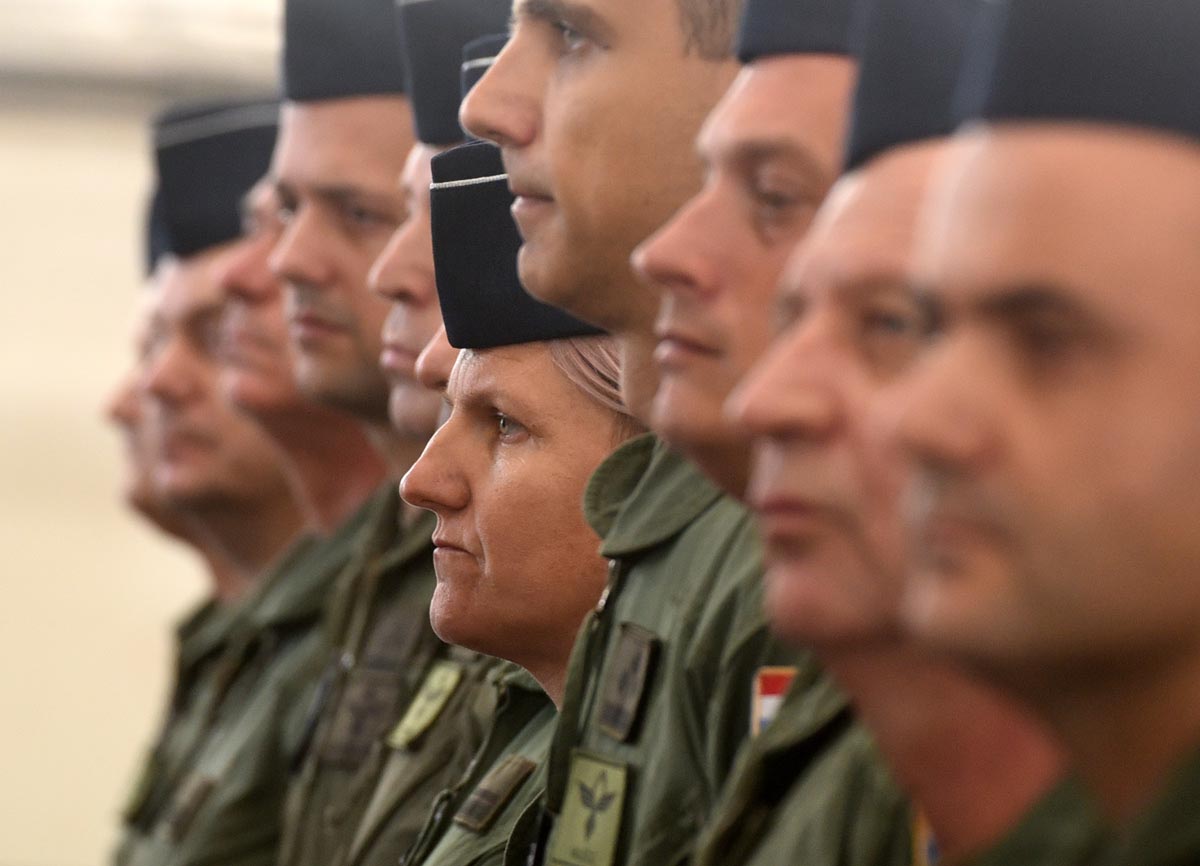 https://www.morh.hr/wp-content/gallery/zahvala-zracnim-i-kopnenim-snagama-u-ime-cijele-hrvatske/zemunik_19092017_12.jpg