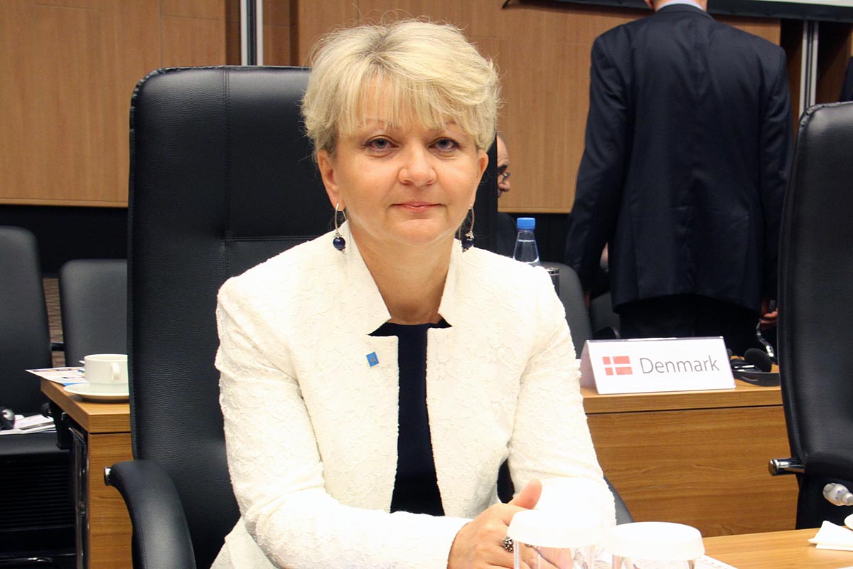 https://www.morh.hr/wp-content/gallery/zamjenica-ministra-obrane-na-cipru/tafra_cipar_27092012_07.JPG