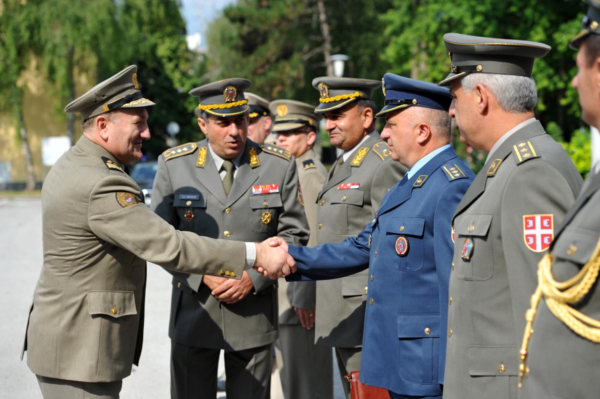 https://www.morh.hr/wp-content/gallery/zamjenica-ministra-s-naelnikom-gs-vojske-srbije-o-obrambenoj-suradnji/nacelnik_gss_23072012_08.jpg