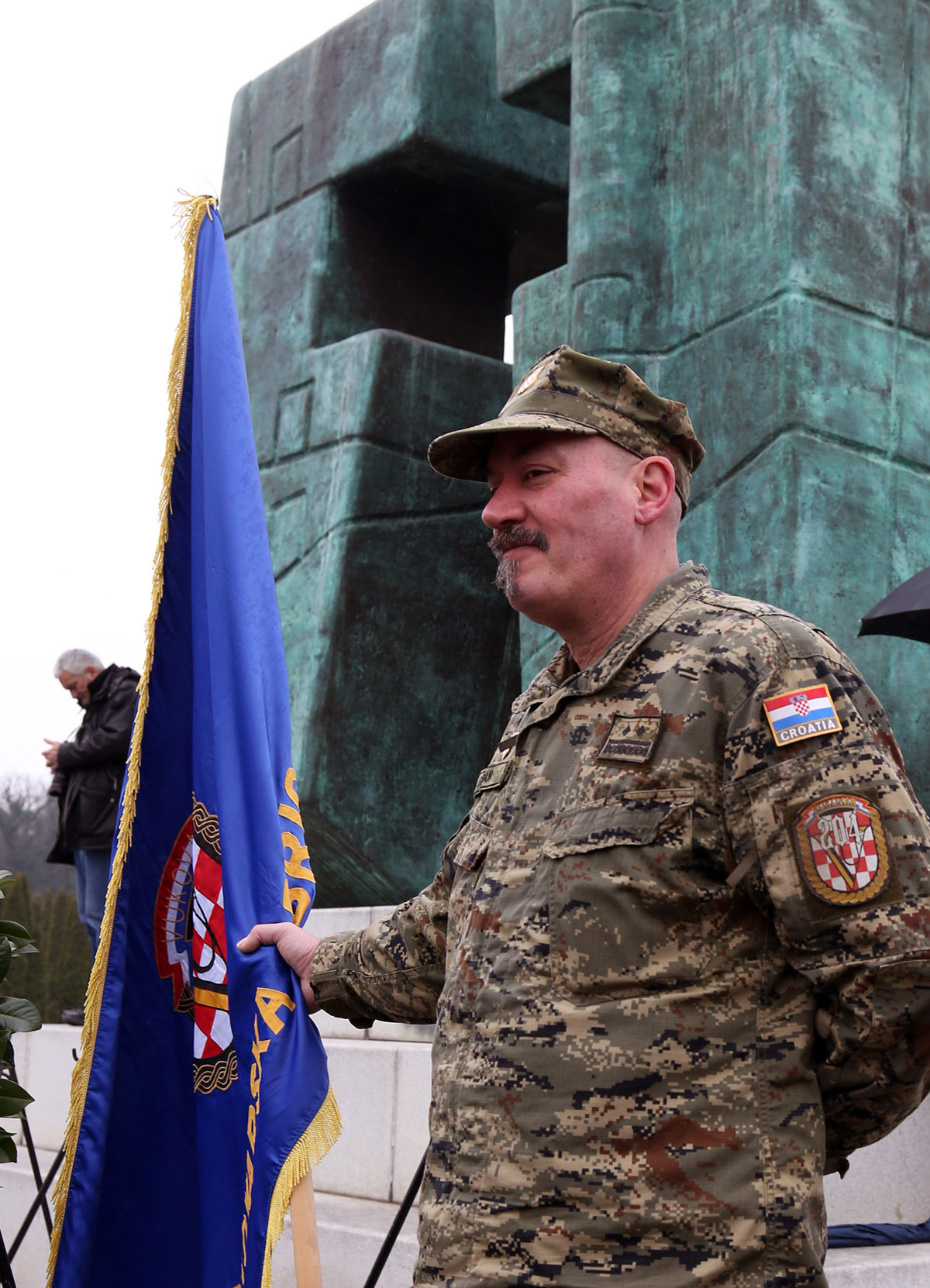 https://www.morh.hr/wp-content/gallery/zamjenik-ministra-na-obiljezavanju-dana-hrvatskih-branitelja-vukovara/vukovar_10032016_03.jpg