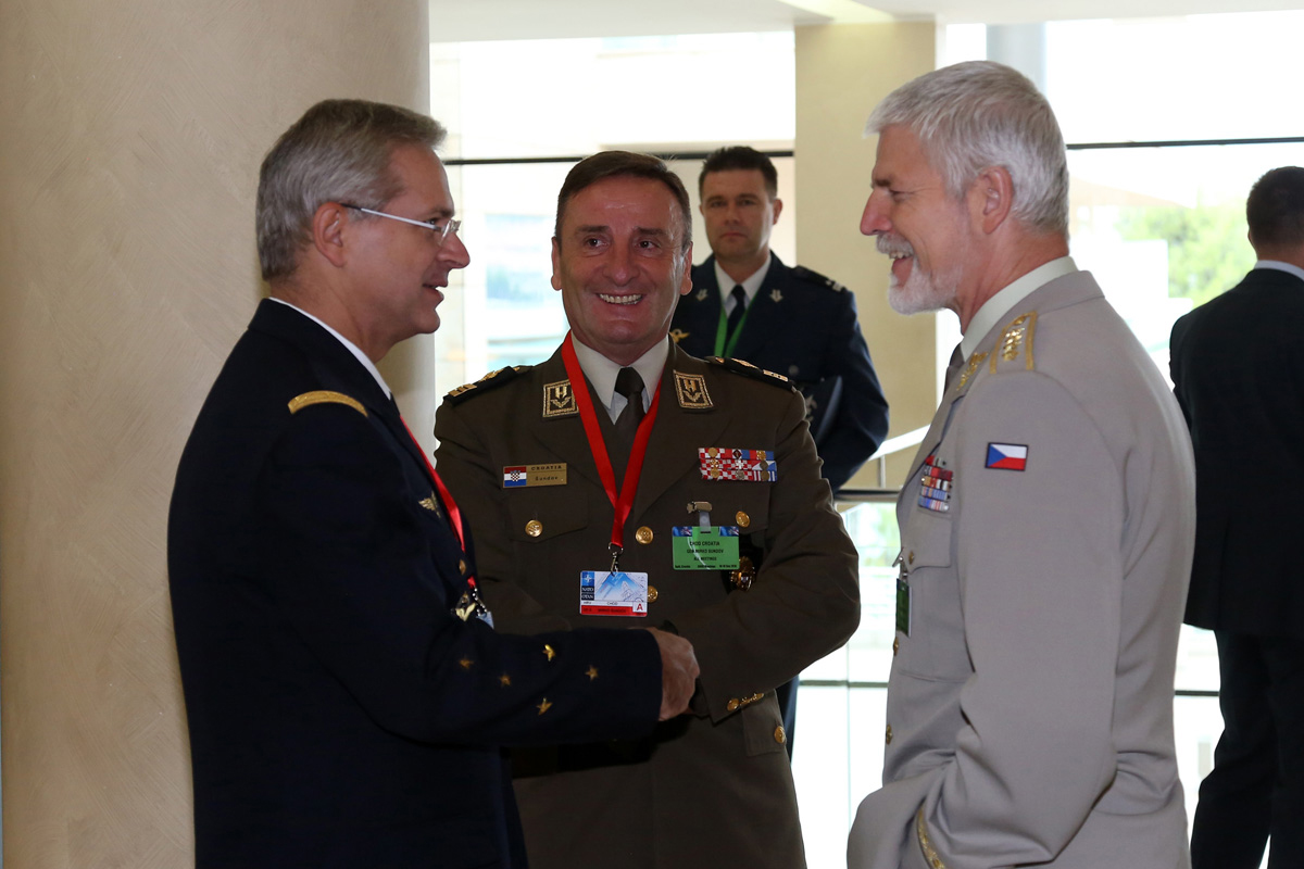 https://www.morh.hr/wp-content/gallery/zapocela-konferencije-vojnog-odbora-nato-a-u-splitu/sbgs6934.jpg