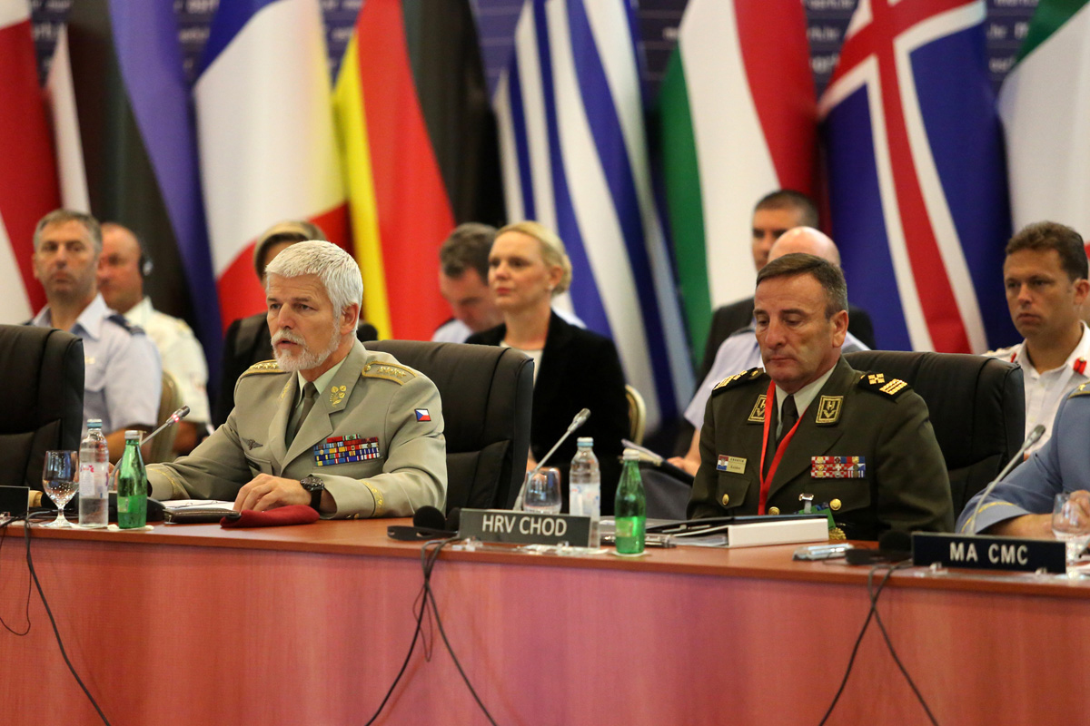 https://www.morh.hr/wp-content/gallery/zapocela-konferencije-vojnog-odbora-nato-a-u-splitu/sbgs6994.jpg