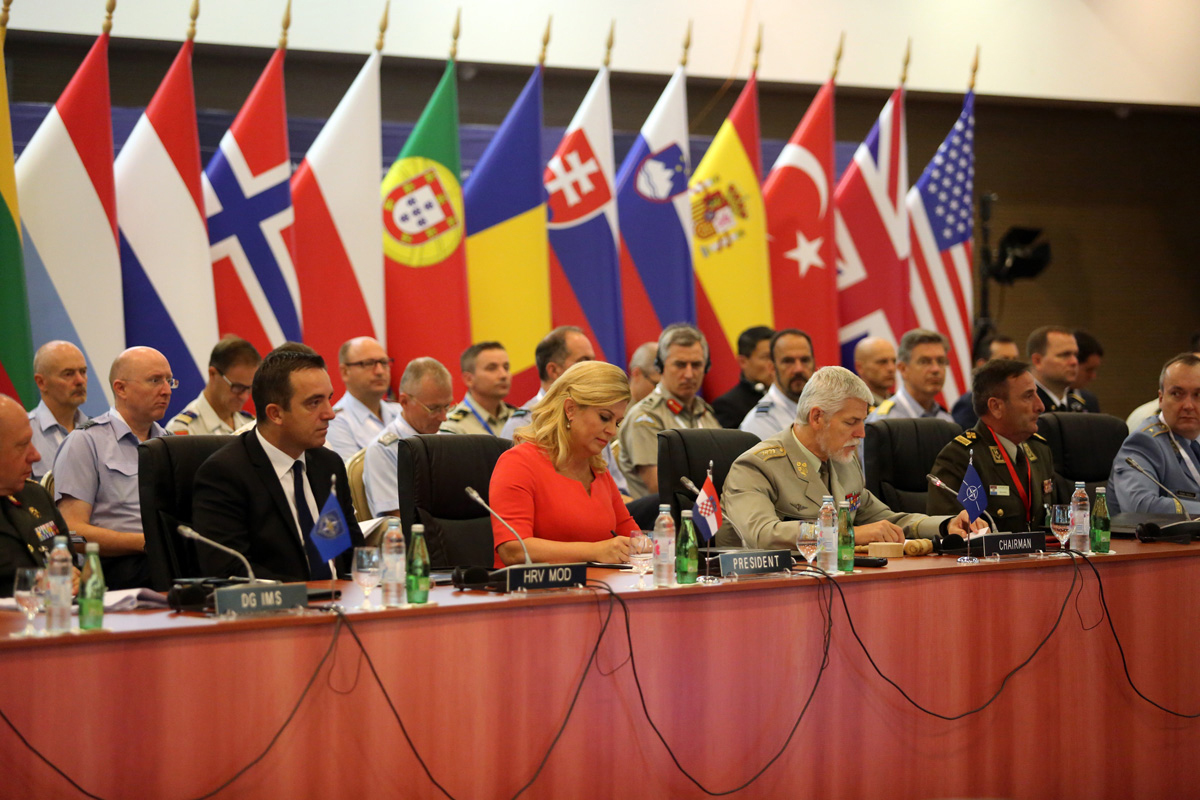 https://www.morh.hr/wp-content/gallery/zapocela-konferencije-vojnog-odbora-nato-a-u-splitu/sbgs7009.jpg
