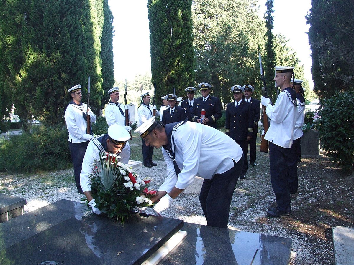 https://www.morh.hr/wp-content/gallery/zapocelo-svecano-obiljezavanje-dana-hrvatske-ratne-mornarice/hrm_19092014_04.jpg