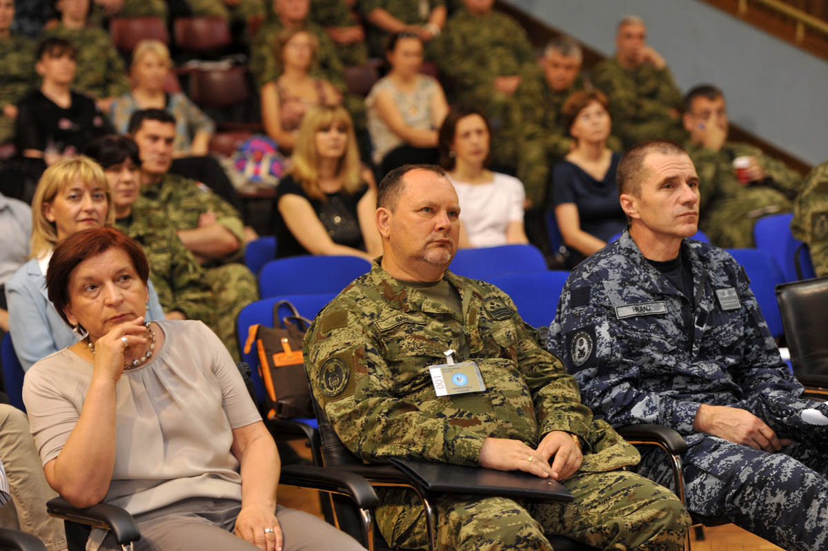 https://www.morh.hr/wp-content/gallery/zapoceo-seminar-upravljanje-ljudskim-resursima-u-morh-u-i-osrh/resursi_11062015_6.jpg