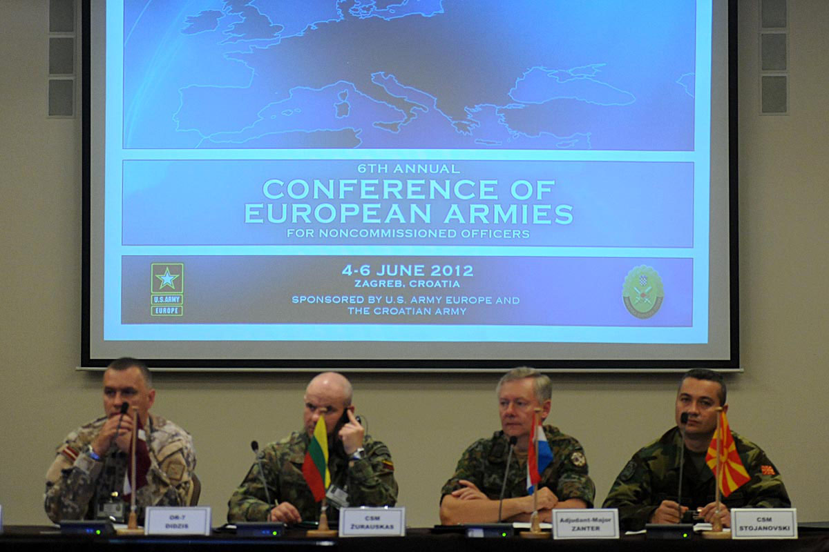 https://www.morh.hr/wp-content/gallery/zapoela-6-konferencija-prvih-doasnika-kopnenih-vojski-europe/konferencija_05062012_08.jpg
