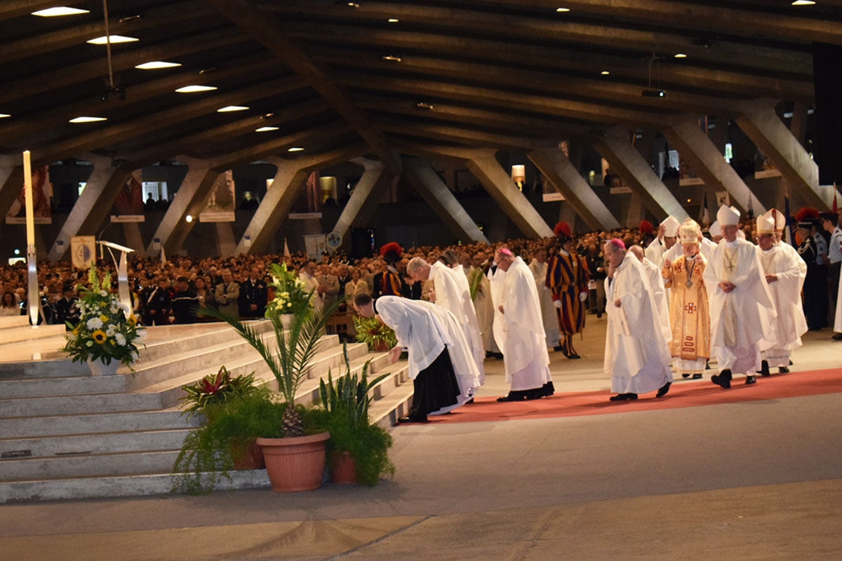 https://www.morh.hr/wp-content/gallery/zatvoreno-61-medunarodno-hodocasce-u-lourdesu/hodocasce_lordes_19052019_04.jpg