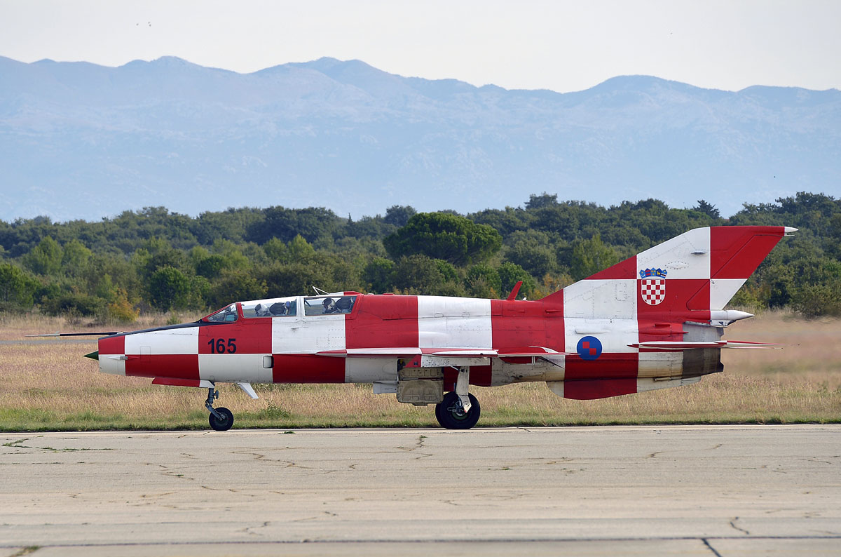 https://www.morh.hr/wp-content/gallery/zavrsen-ciklus-uvjezbavanja-avionima-mig-21-na-podrucju-zadra/migovi_obuka_28102016_01.jpg