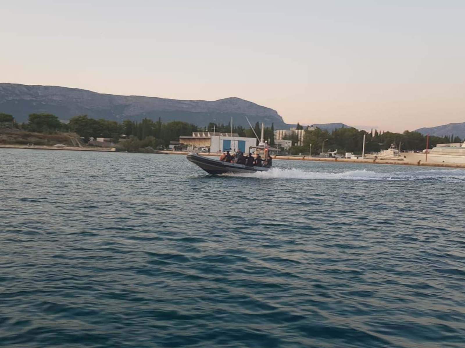 https://www.morh.hr/wp-content/gallery/zavrsena-obuka-pripadnika-libijske-ratne-mornarice-i-obalne-straze/obuka_pripadnika_libijske_ratne_mornarice17072019_08.jpg