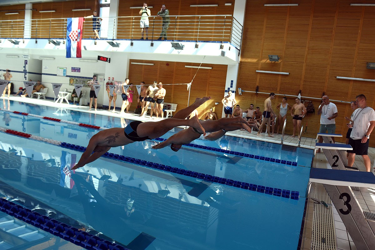 https://www.morh.hr/wp-content/gallery/zavrseno-18-prvenstvo-hrvatske-vojske-u-plivanju/plivanje_28082019_15.jpg