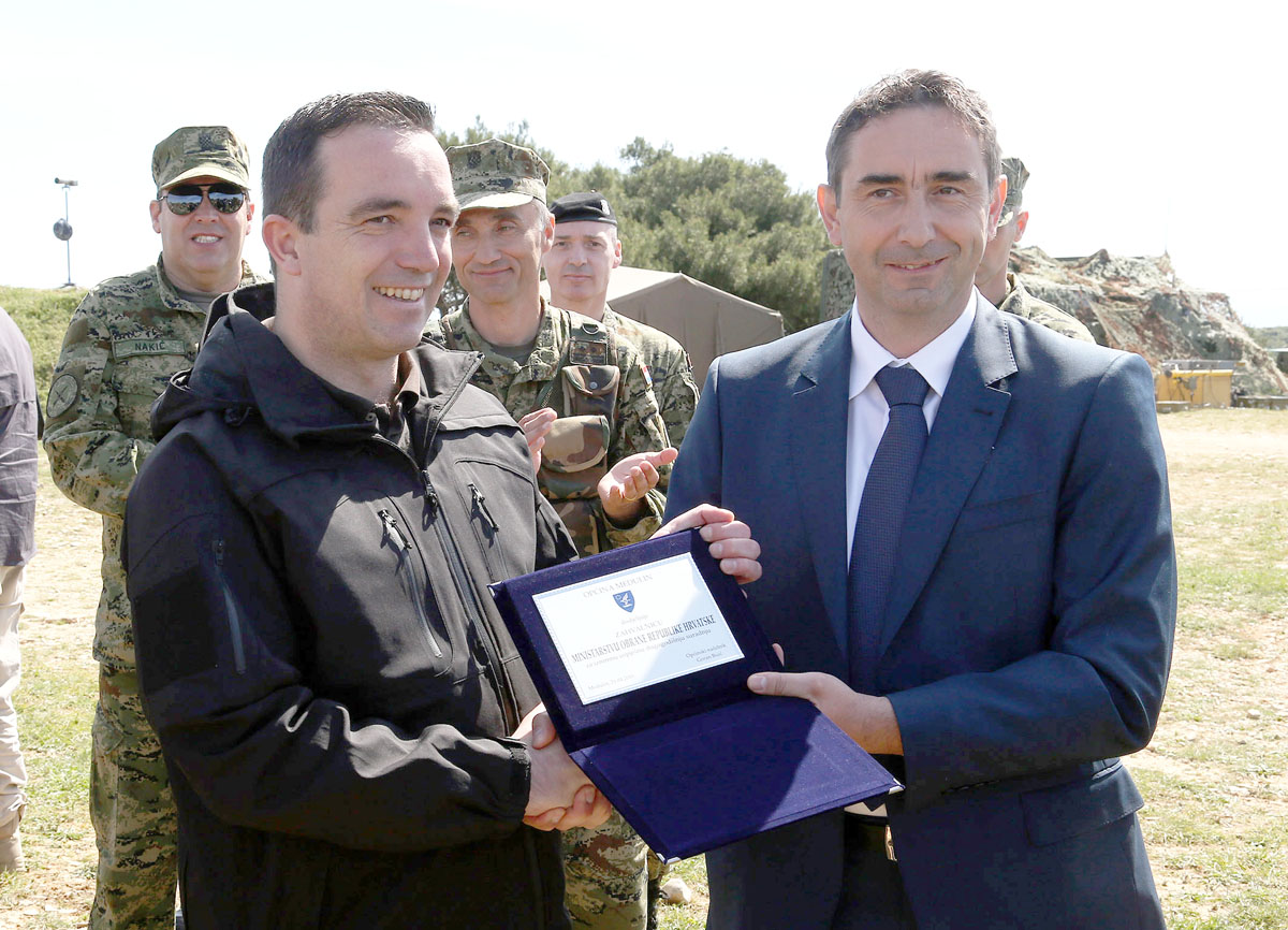 https://www.morh.hr/wp-content/gallery/zavrsila-medunarodna-vojna-vjezba-stit-16/stit_20042016_23.jpg