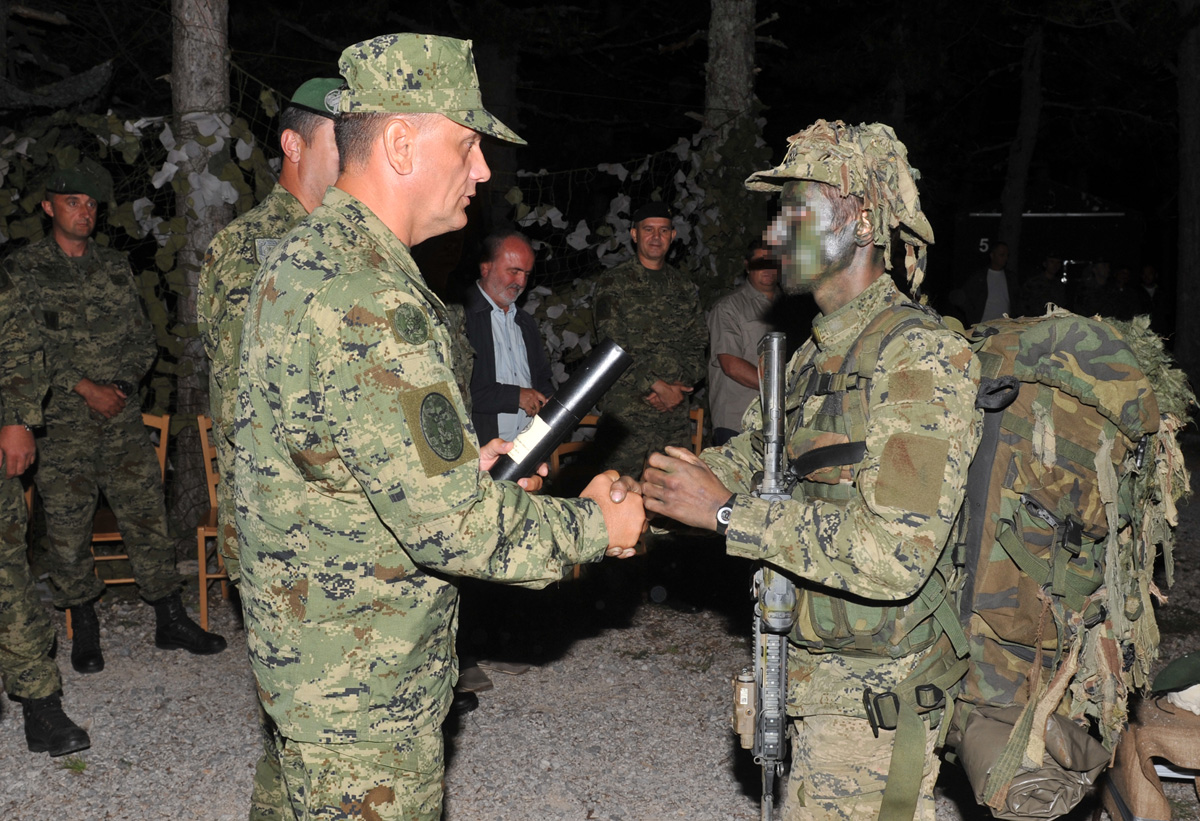 https://www.morh.hr/wp-content/gallery/zavrsila-temeljna-obuke-za-specijalna-djelovanja/comando_03082016_15.jpg