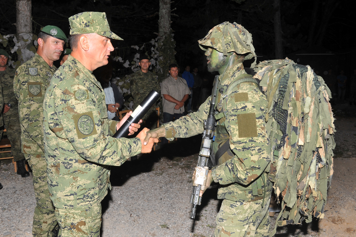 https://www.morh.hr/wp-content/gallery/zavrsila-temeljna-obuke-za-specijalna-djelovanja/comando_03082016_16.jpg