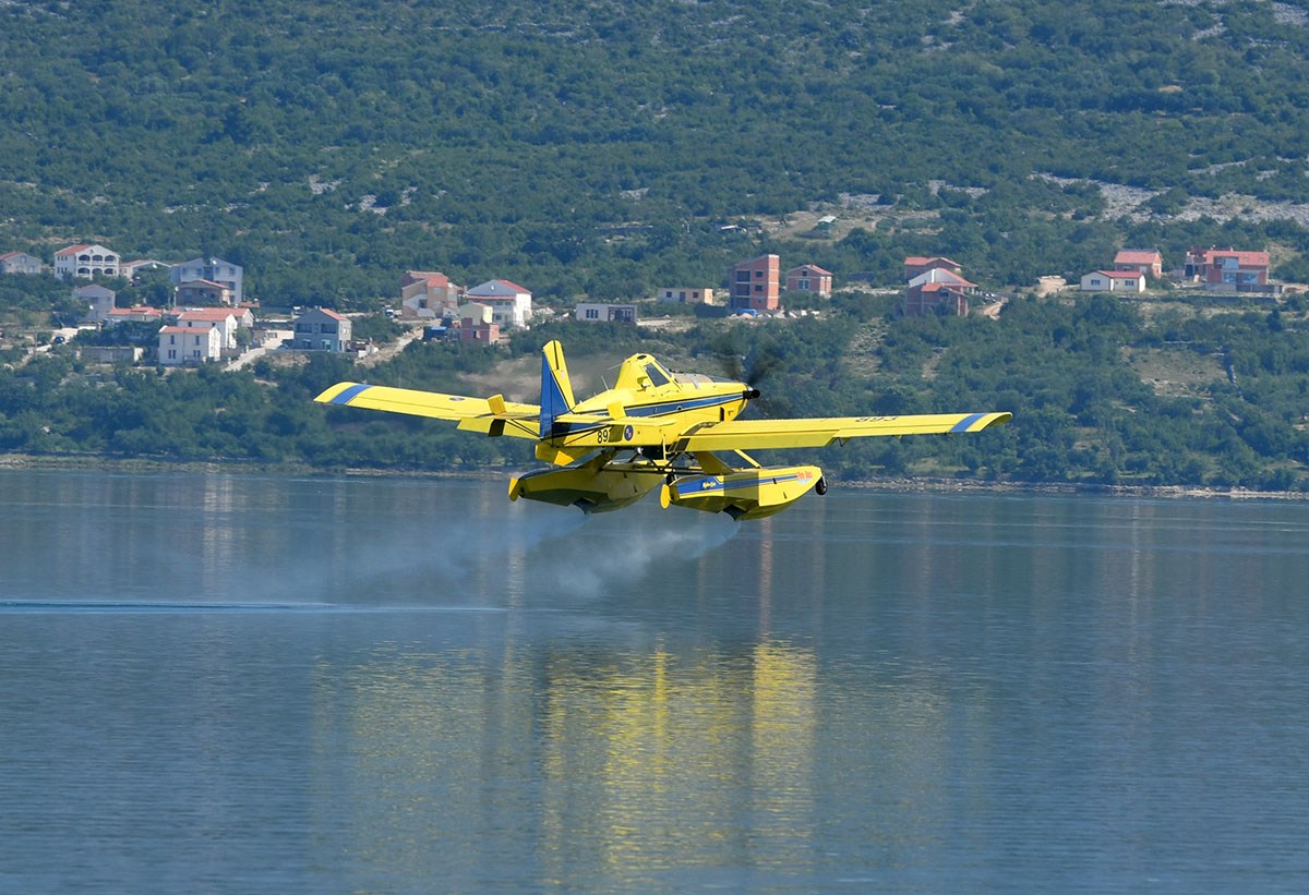https://www.morh.hr/wp-content/gallery/zracne-snage-utrenirane-i-spremne-za-pp-sezonu-2019/pp_sezona_novigrad_21062019_04.jpg