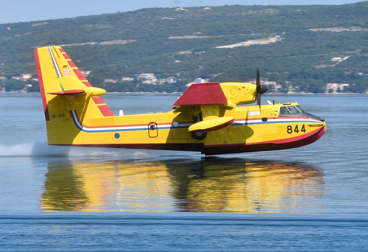 https://www.morh.hr/wp-content/gallery/zracne-snage-utrenirane-i-spremne-za-pp-sezonu-2019/pp_sezona_novigrad_21062019_24.jpg