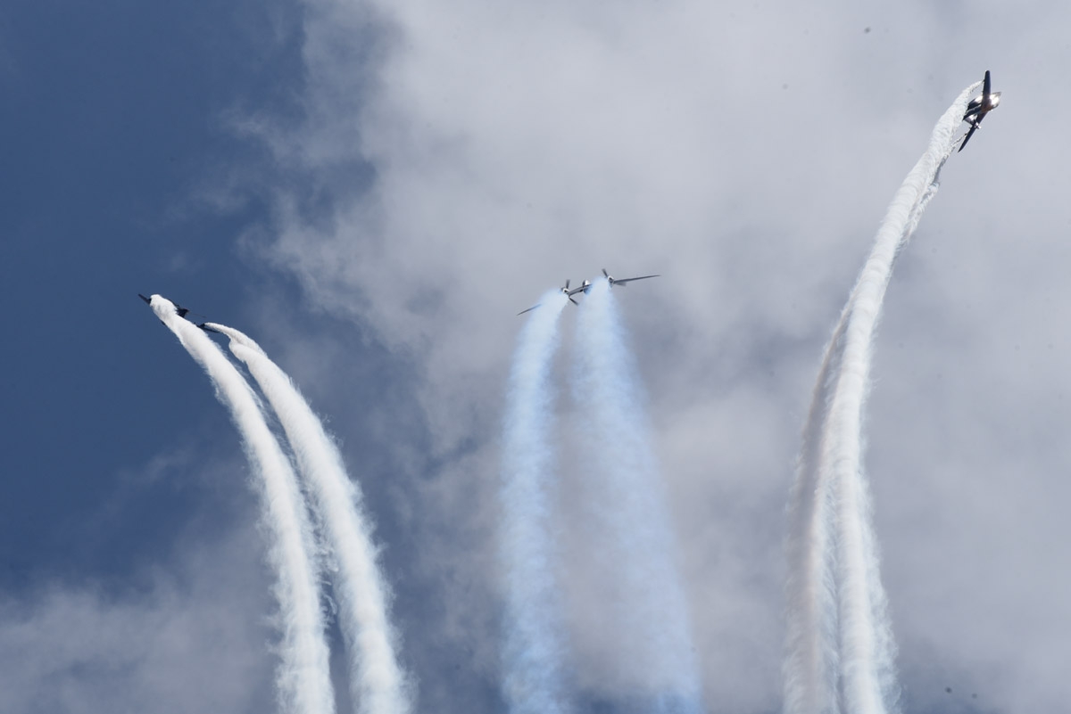 https://www.morh.hr/wp-content/gallery/zrakoplovi-hrz-a-dio-spektakla-u-sklopu-airshowa-cakovec/cakovec_airshow_10062018_09.jpg