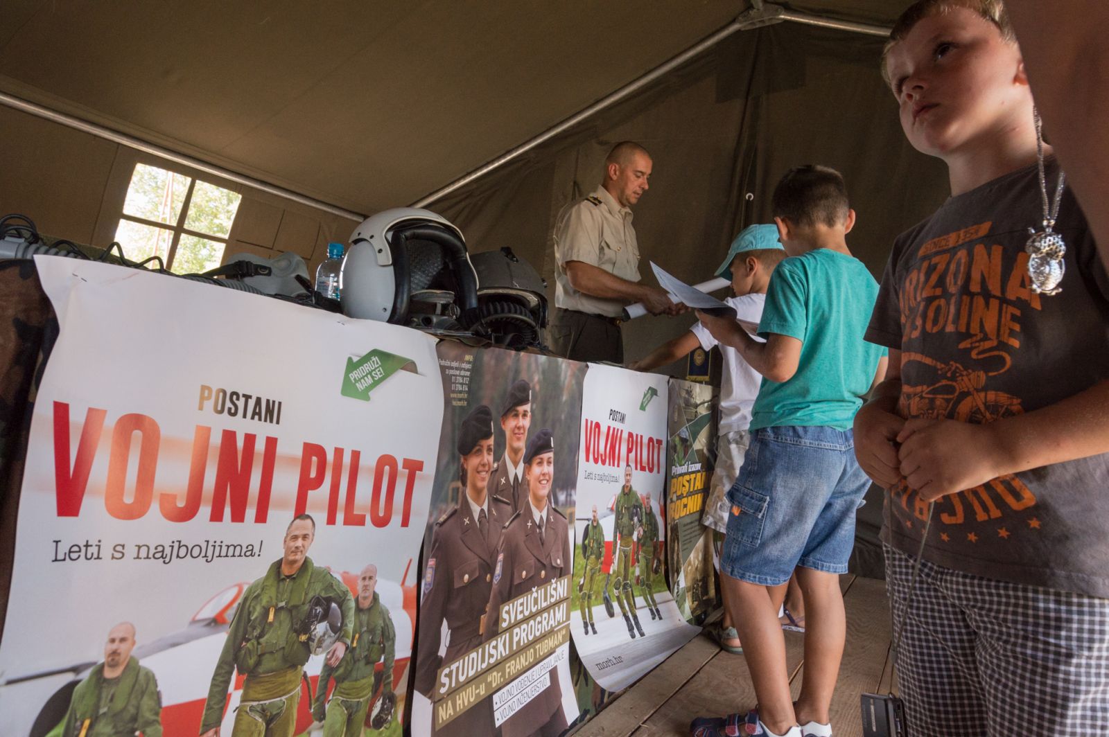 https://www.morh.hr/wp-content/gallery/zrakoplovi-hrz-i-pzo-a-na-air-show-sinj-2016/sinj_20082016_-8.jpg