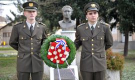 2010-12-17_03
