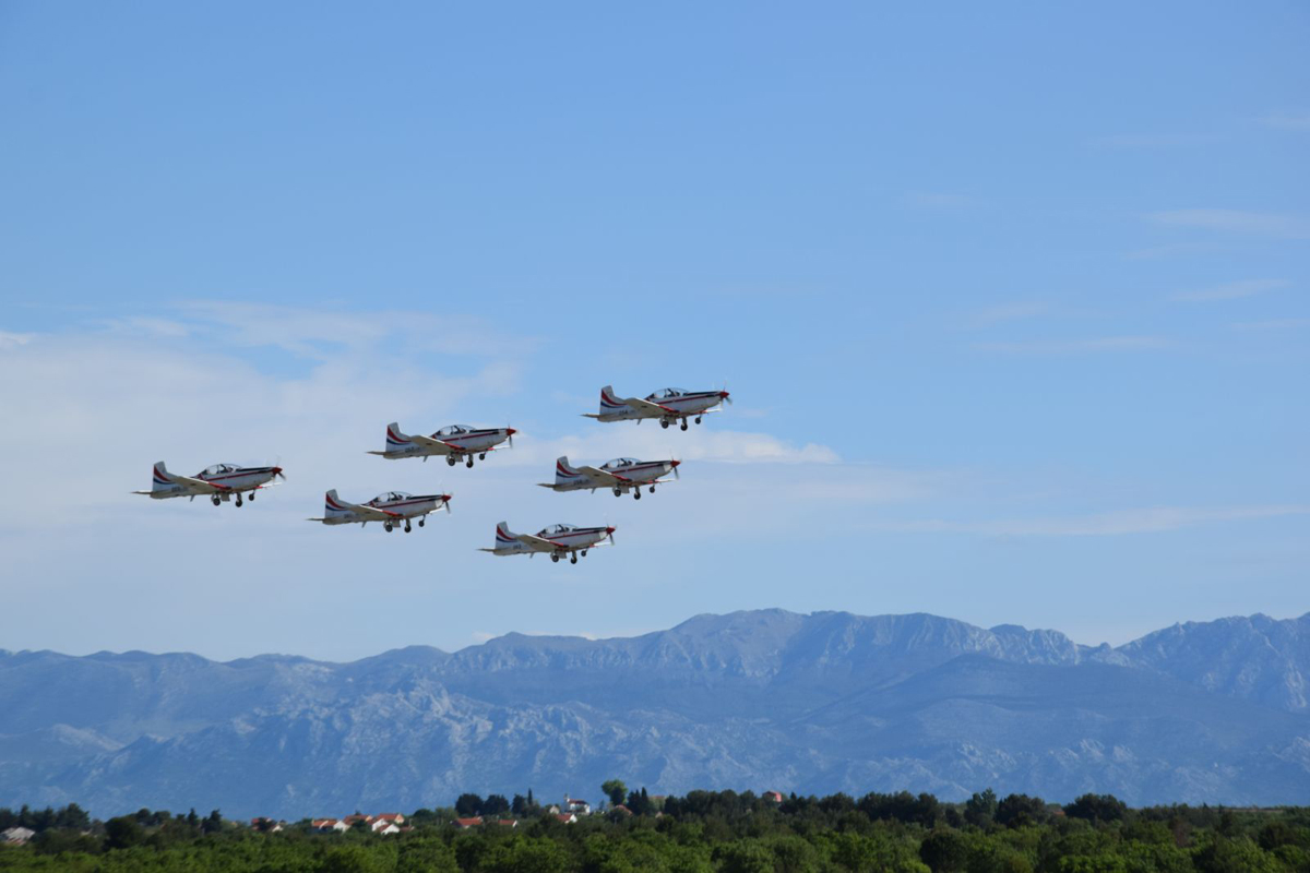 Slika https://www.morh.hr/wp-content/uploads/2017/10/2017krila_04052017_v.jpg