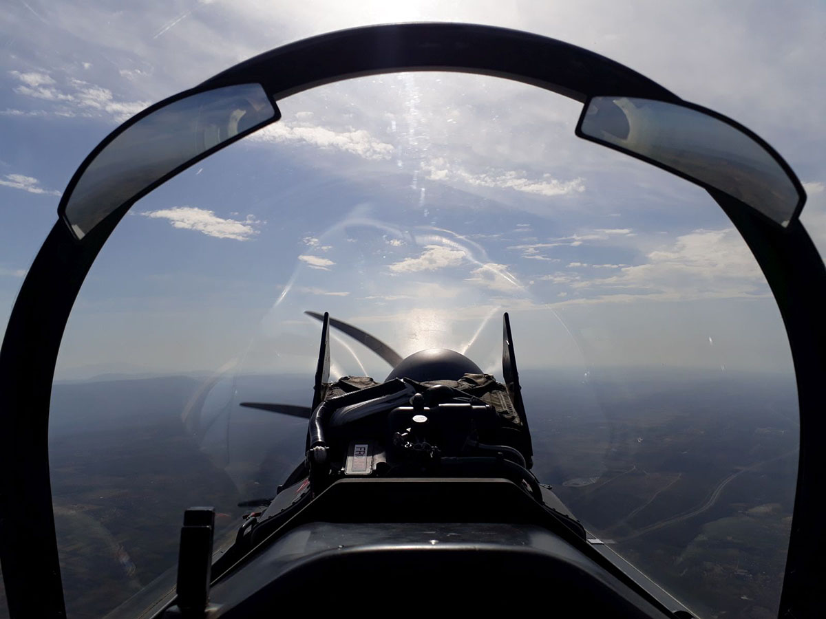 Slika https://www.morh.hr/wp-content/uploads/2017/10/aero_knin_03082017_v.jpg