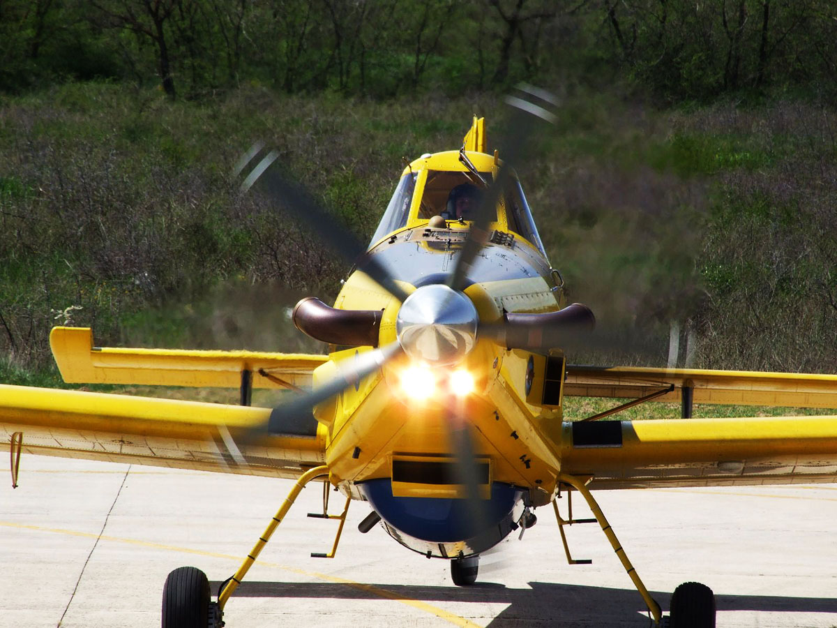 Slika https://www.morh.hr/wp-content/uploads/2017/10/airtractor_18092015_v.jpg