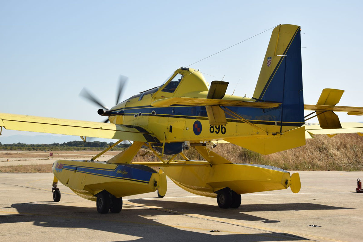 Slika https://www.morh.hr/wp-content/uploads/2017/10/airtractor_30082017_v.jpg