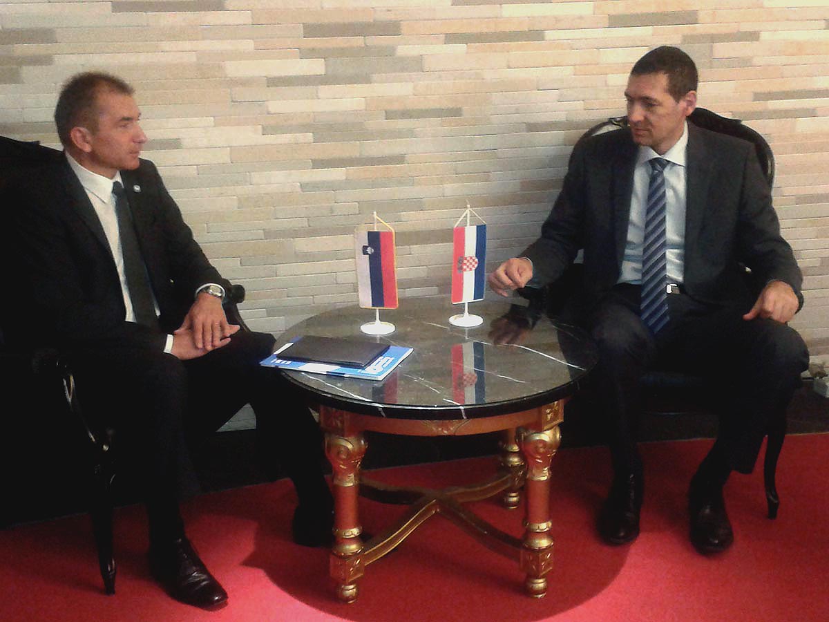 Slika https://www.morh.hr/wp-content/uploads/2017/10/biklaterala_sl-hr_15102014_v.jpg