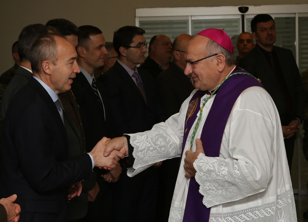 Slika https://www.morh.hr/wp-content/uploads/2017/10/blagoslov_20122016_v.jpg