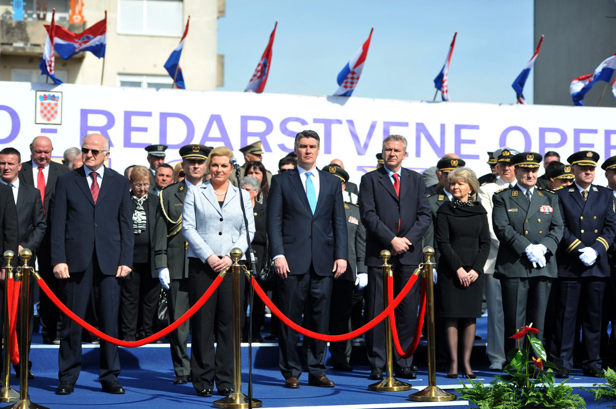 Slika https://www.morh.hr/wp-content/uploads/2017/10/bljesak_01052015_v.jpg