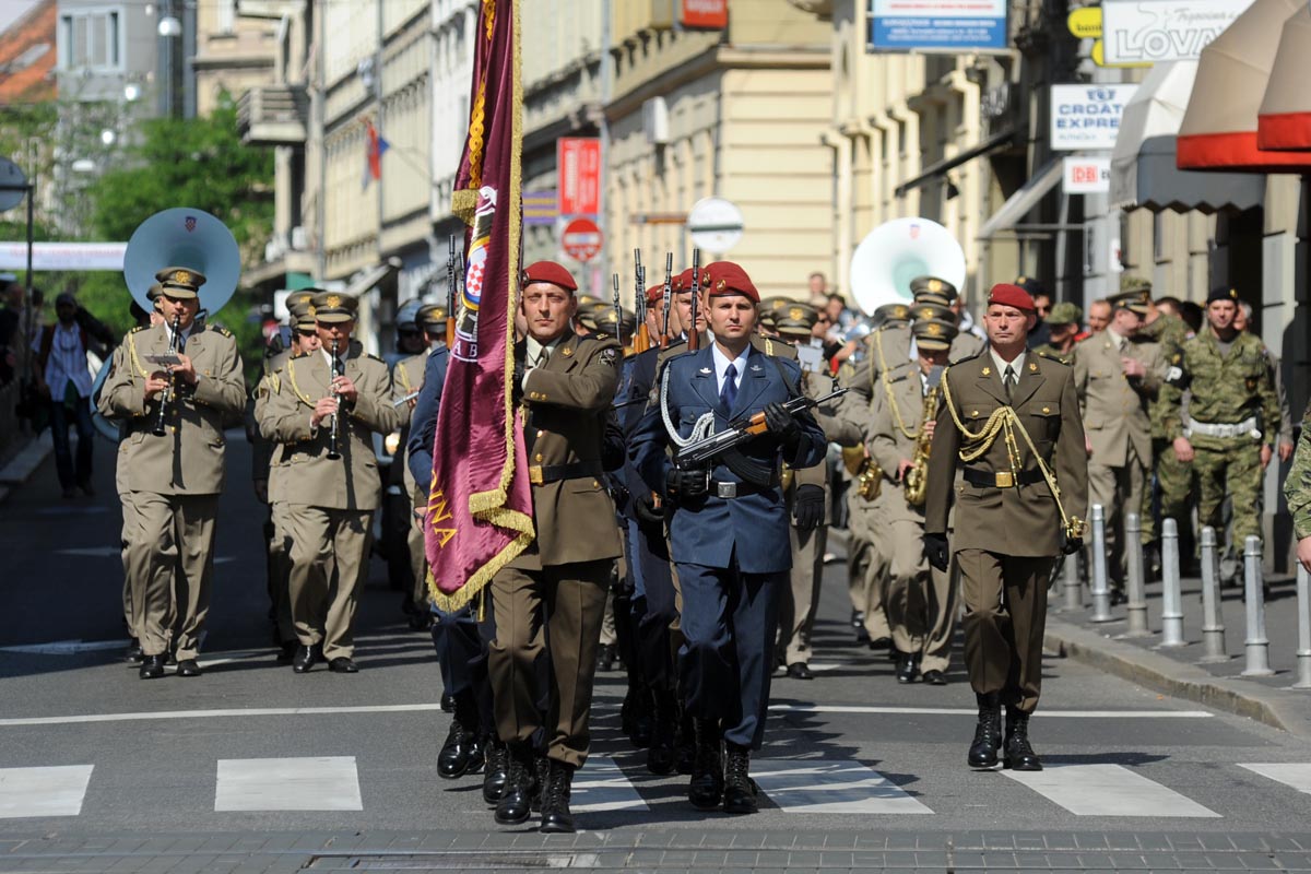 Slika https://www.morh.hr/wp-content/uploads/2017/10/dan-osrh-27052012_v.jpg