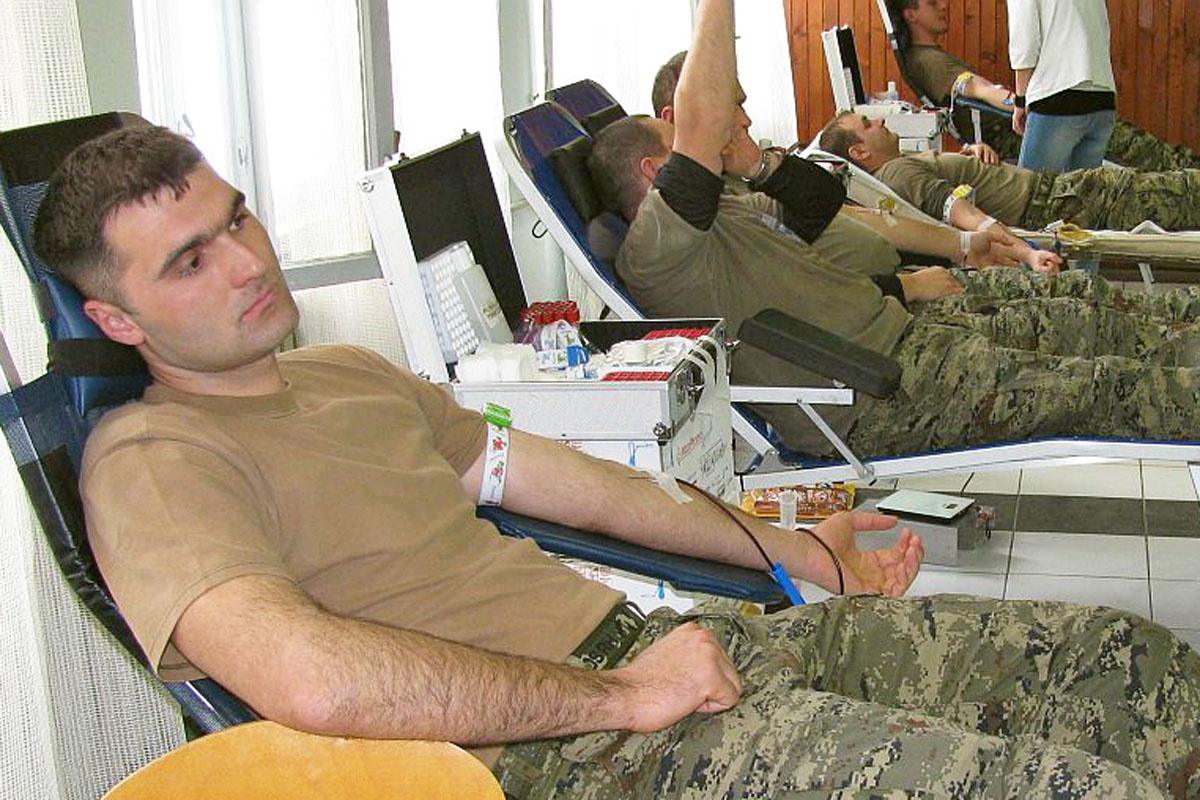 Slika https://www.morh.hr/wp-content/uploads/2017/10/darivanje_22022012_v.jpg